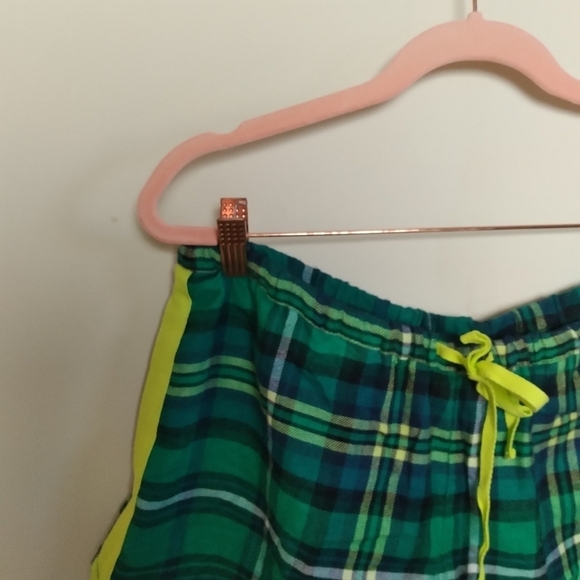 Colsie Green Plaid Flannel Drawstring Waist Pajama Shorts Size Medium New - Picture 5 of 8